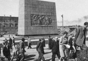 The wall of the Warsaw Ghetto after the war