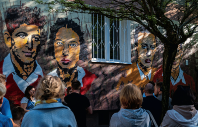Unveiling of the mural and opening of the exhibition on Miła Street