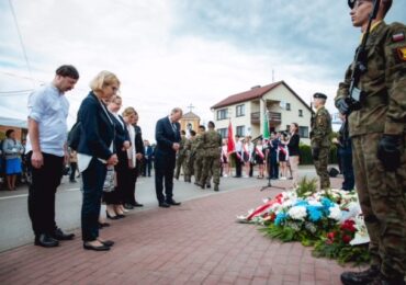 Fotorelacja | Upamiętnienie Józefa i Józefy Dmochów oraz Jana Kowalskiego