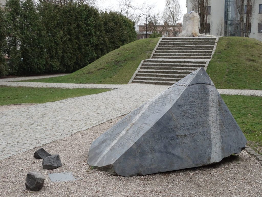Bunkier Anielewiczaul. Miła, róg ul. Dubois