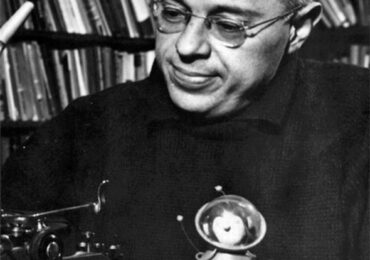Stanisław Lem. Ucieczka z getta, ucieczka przed przeszłością.